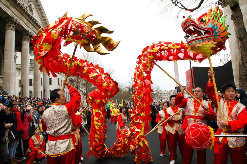 Празднование Китайского Нового года на улице