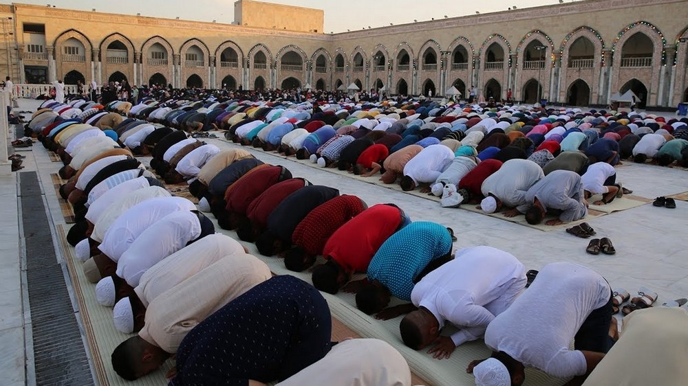 Мусульмане во время Рамадана
