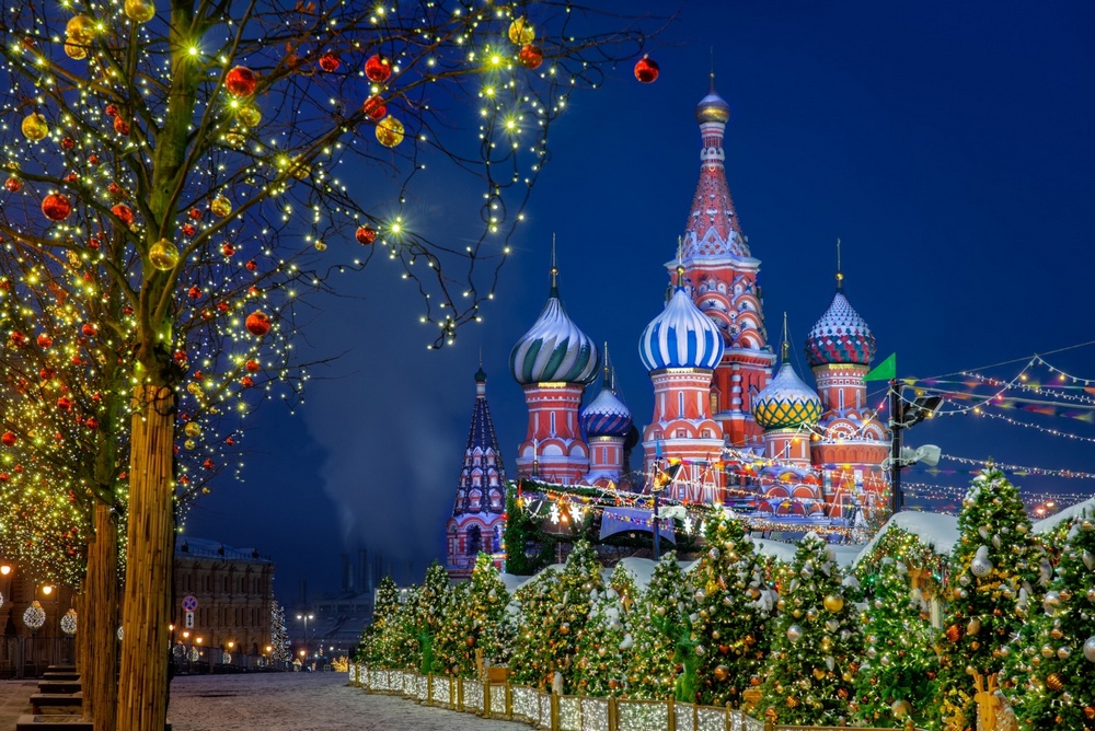 Новогодний декор на Красной площади в Москве